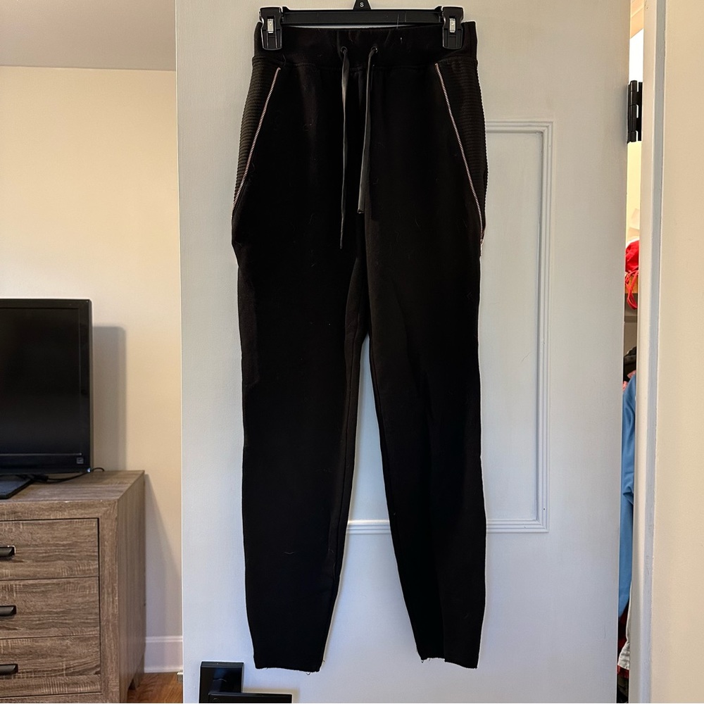 LIME AND VINE ZIPPER JOGGERS